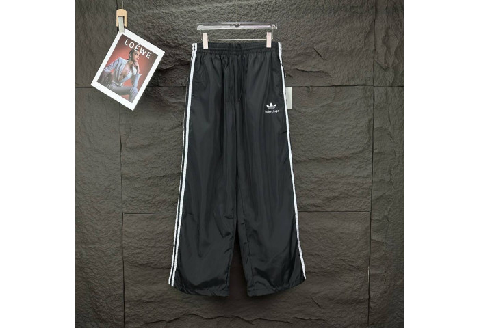 WIN CLOTHES 2410251