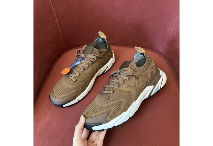 LOVT SNEAKER lv-526