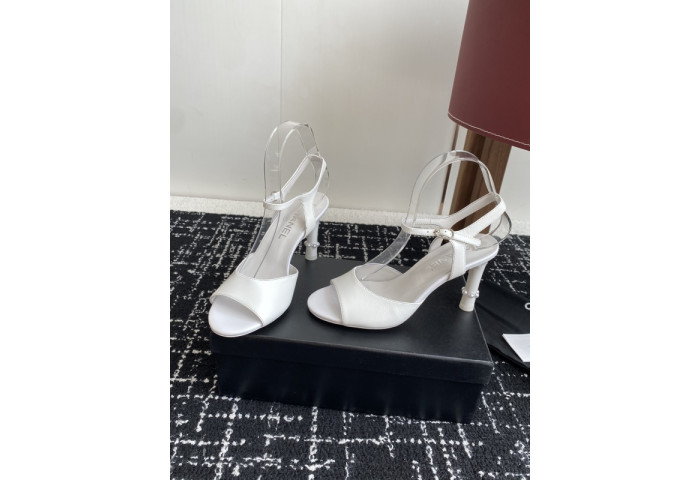 CN SANDALS 2509243