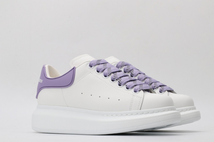alex mcqu sneakers