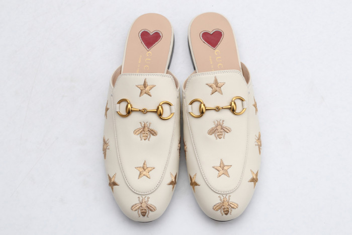 guc loafer