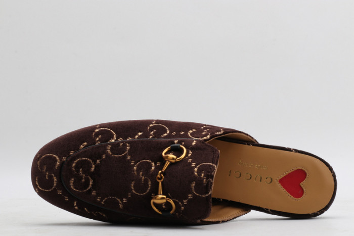 guc loafer