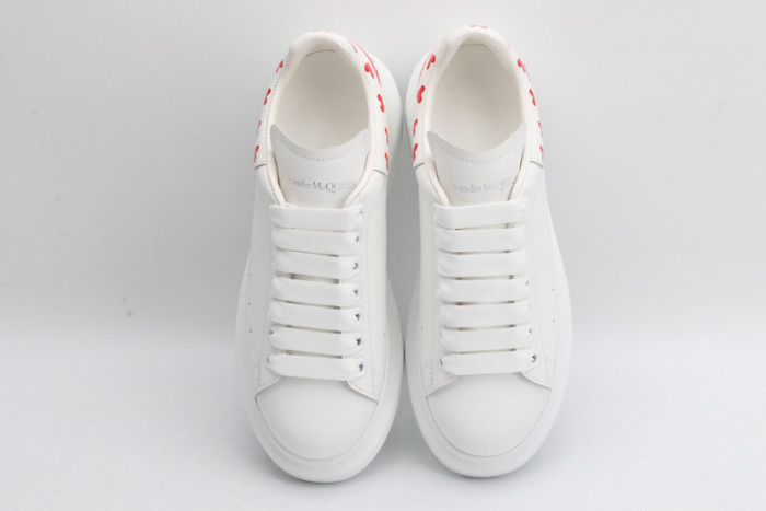 alex mcqu sneakers