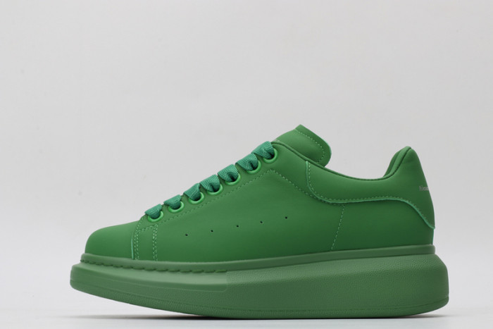 alex mcqu sneakers