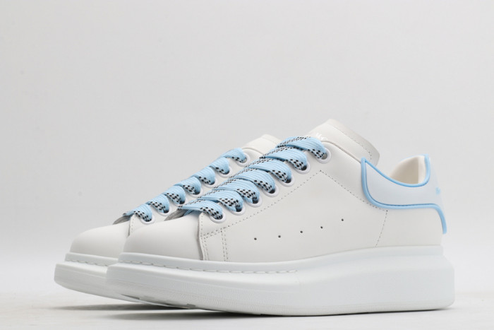 alex mcqu sneakers