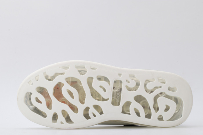 alex mcqu sneakers