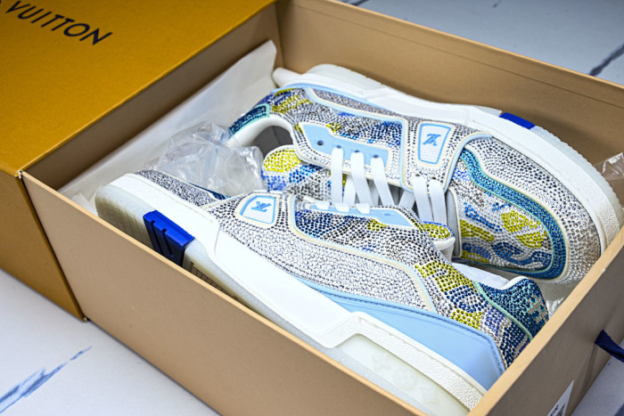 LOVT SNEAKER lv-548
