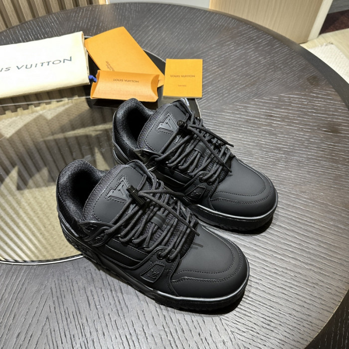 LOVT SNEAKER lv-236
