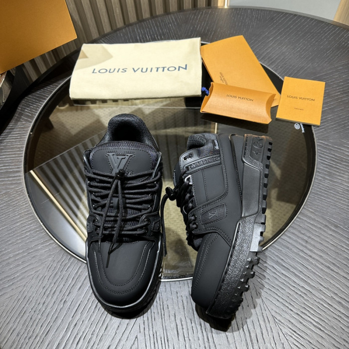 LOVT SNEAKER lv-236