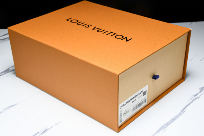 LOVT SNEAKER lv-202