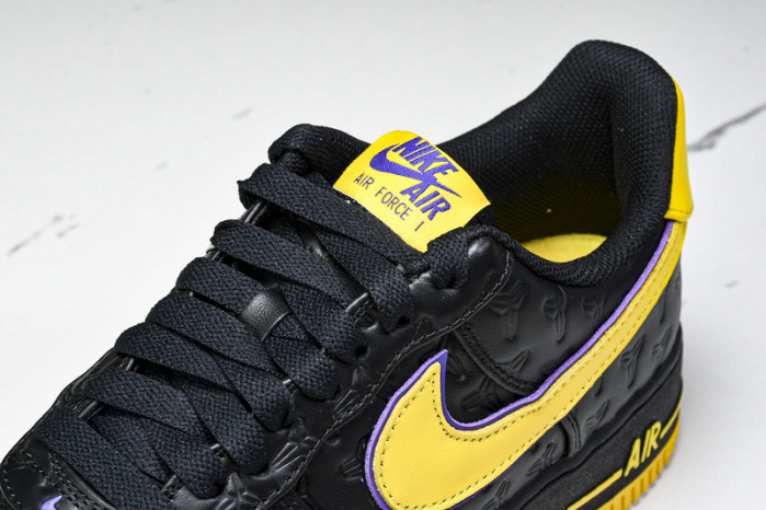 Kobe Bryant x Nike Air Force 1 Low HV5122-001