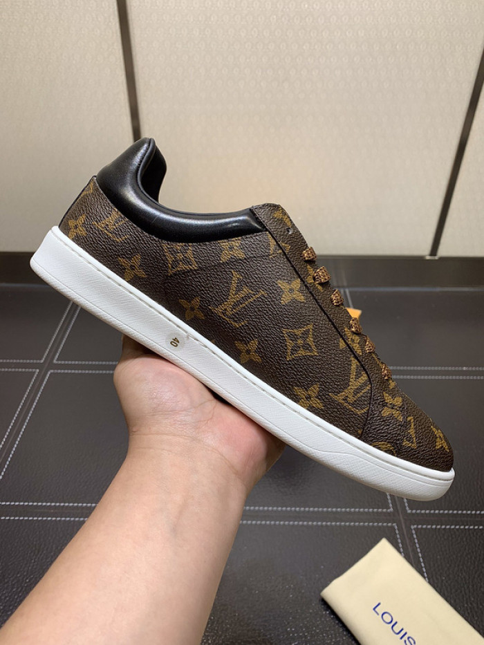 lovt sneaker