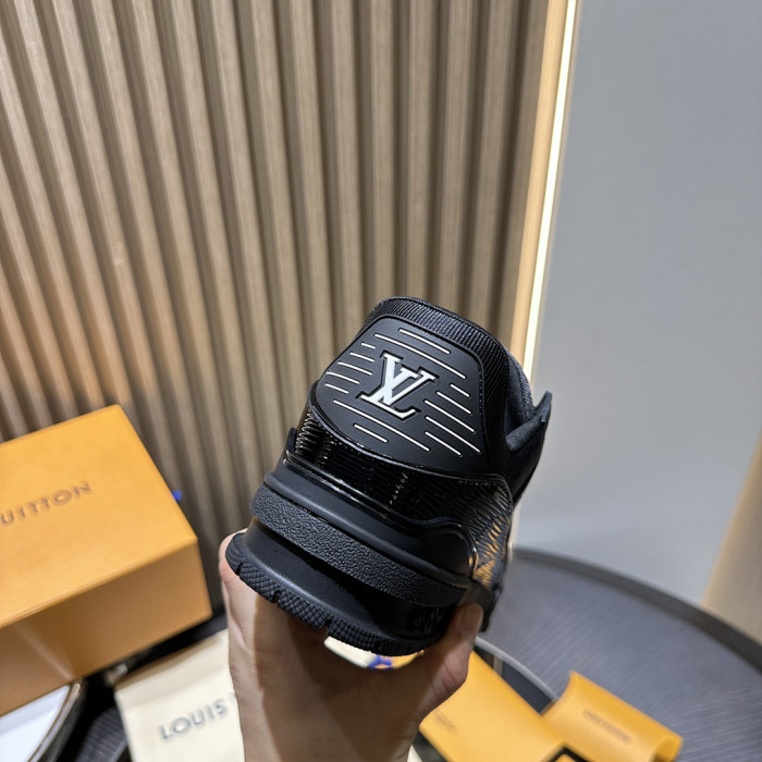LOVT SNEAKER lv-495
