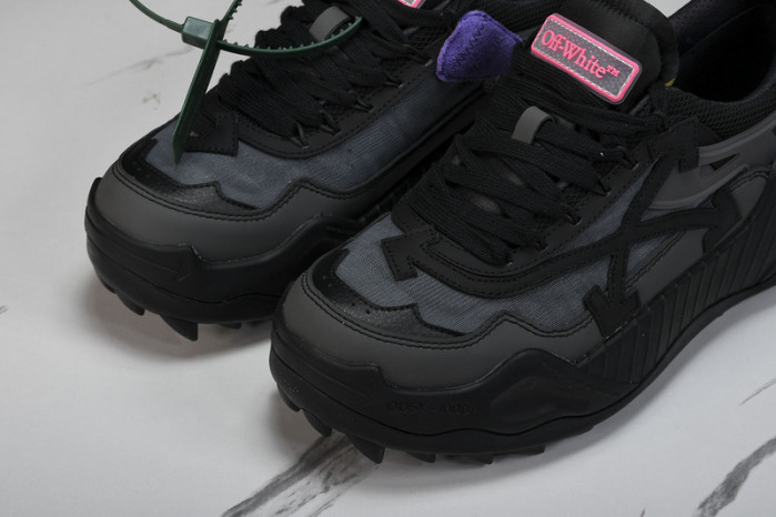 of sneakers ow-33
