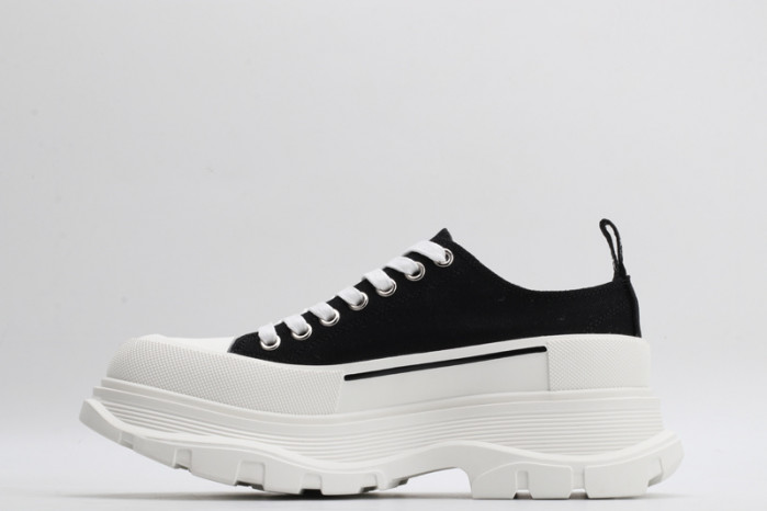 alex mcqu sneakers