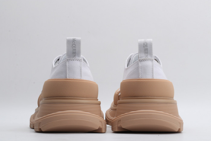 alex mcqu sneakers