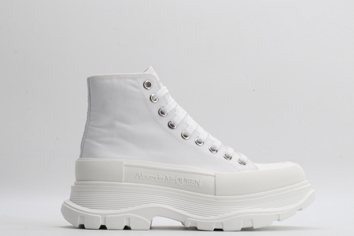 alex mcqu sneakers
