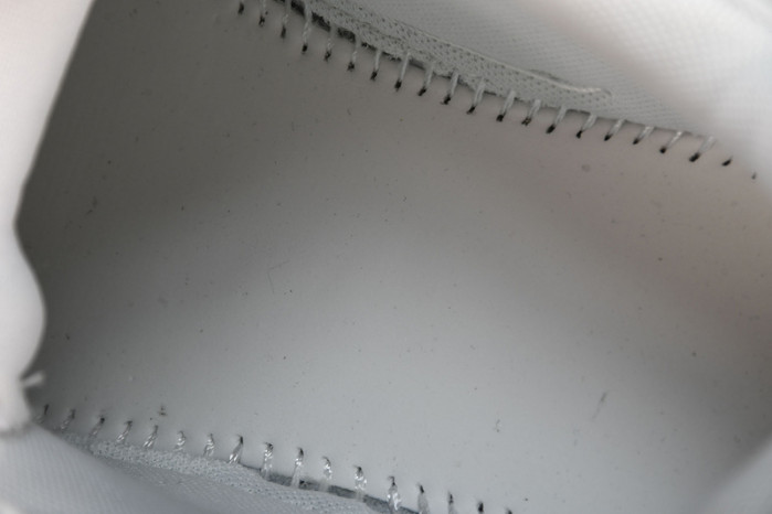 of sneakers ow-28