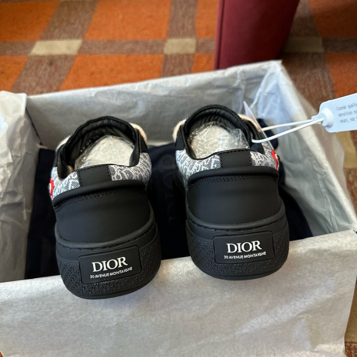 DR B33 LOW-TOP SNEAKERS DR-74