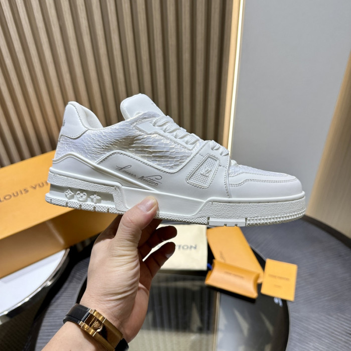 LOVT SNEAKER lv-235