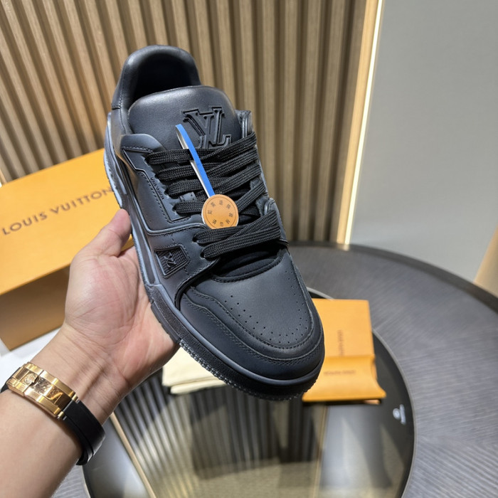 LOVT SNEAKER lv-258