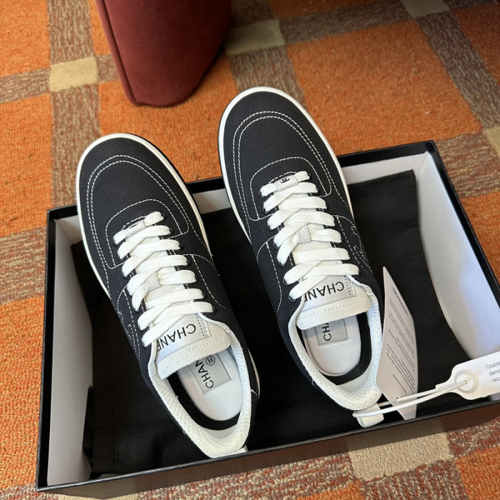 CN LOW TOP TRAINER CC SNEAKERS 21010925