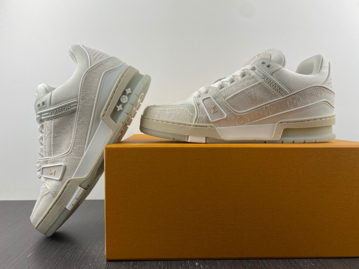 lovt sneaker