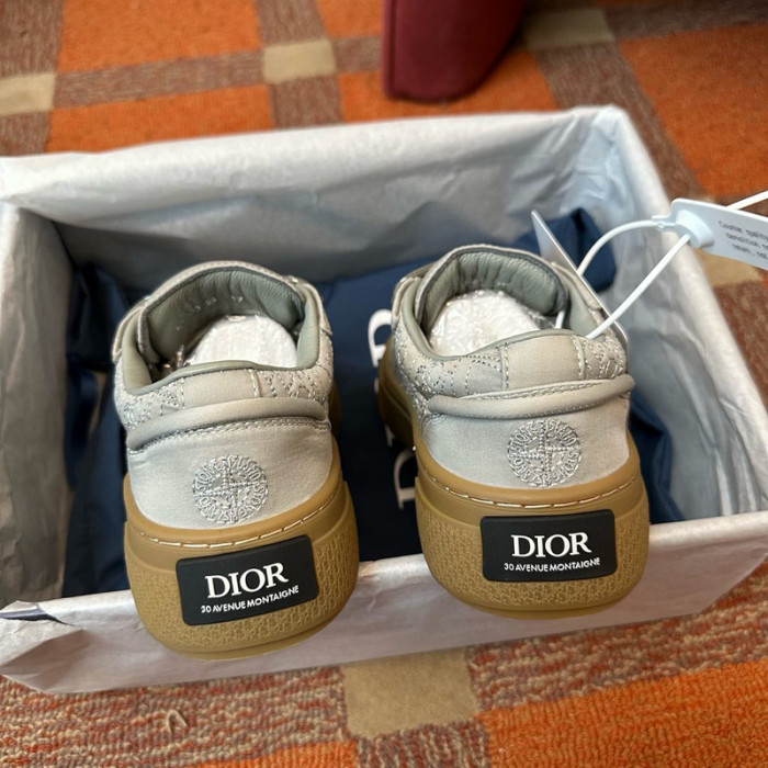 DR B33 LOW-TOP SNEAKERS DR-90