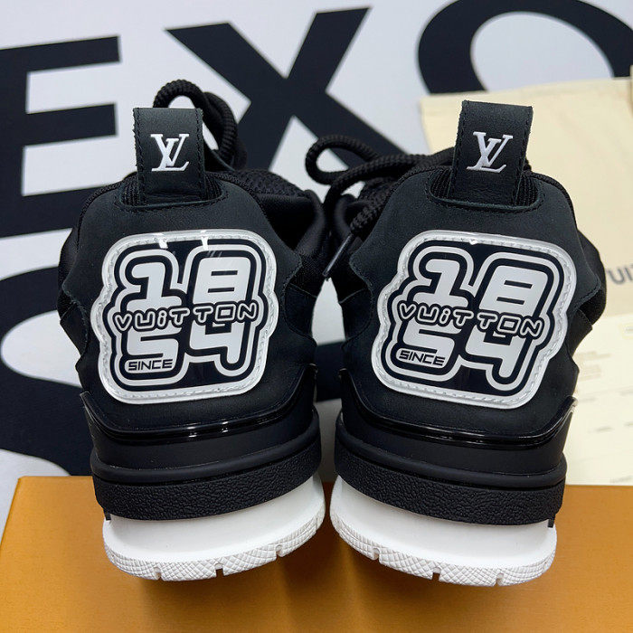 lovt sneaker
