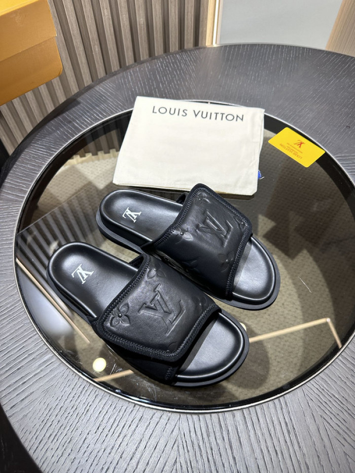 lovt sandal