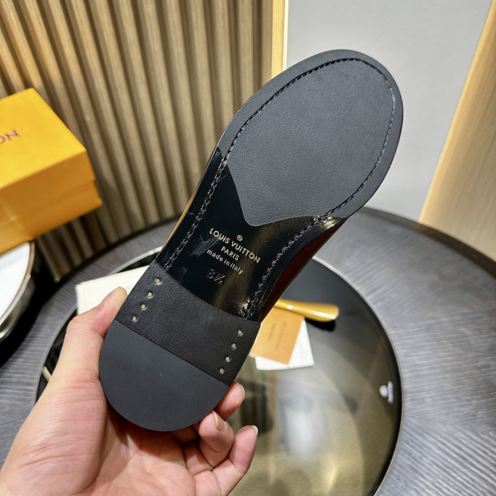 LOVT SNEAKER lv-354