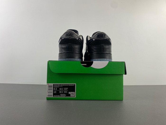 Division Street x Nike Dunk Low Lux “Oregon Black”HV1470-001