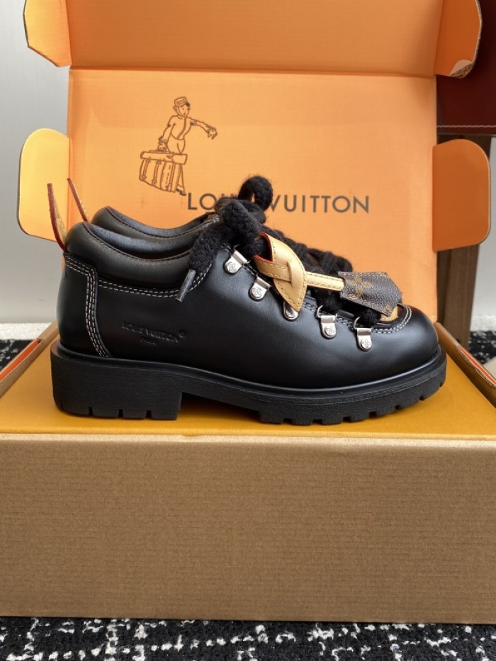LOVT SNEAKER lv-411