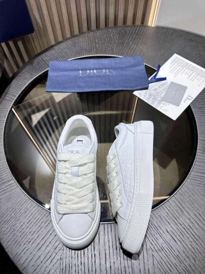 DR B33 LOW-TOP SNEAKERS DR-123