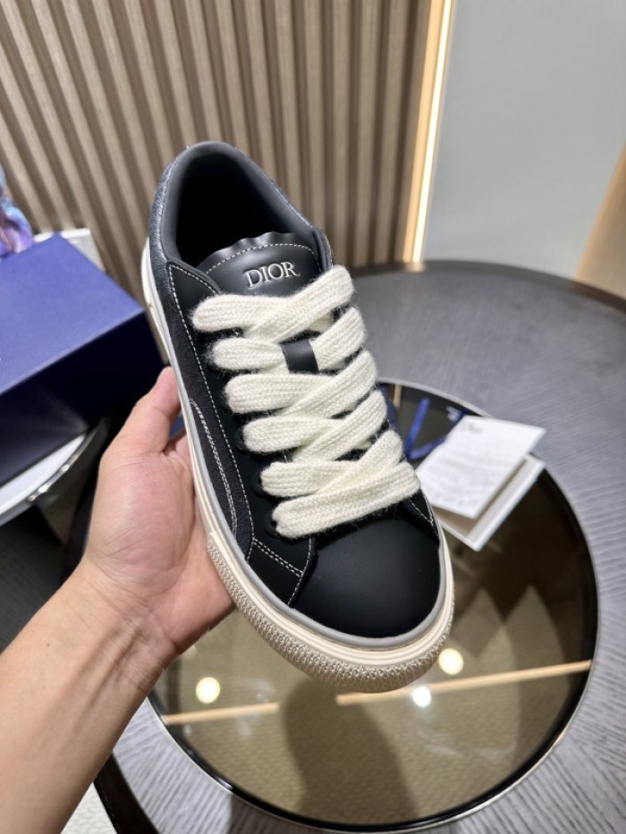 DR B33 LOW-TOP SNEAKERS DR-124