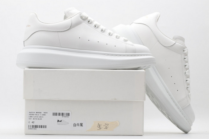 alex mcqu sneakers