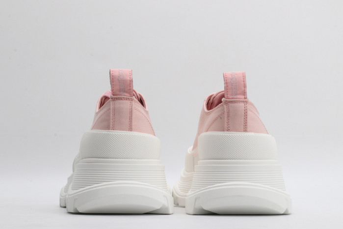 alex mcqu sneakers
